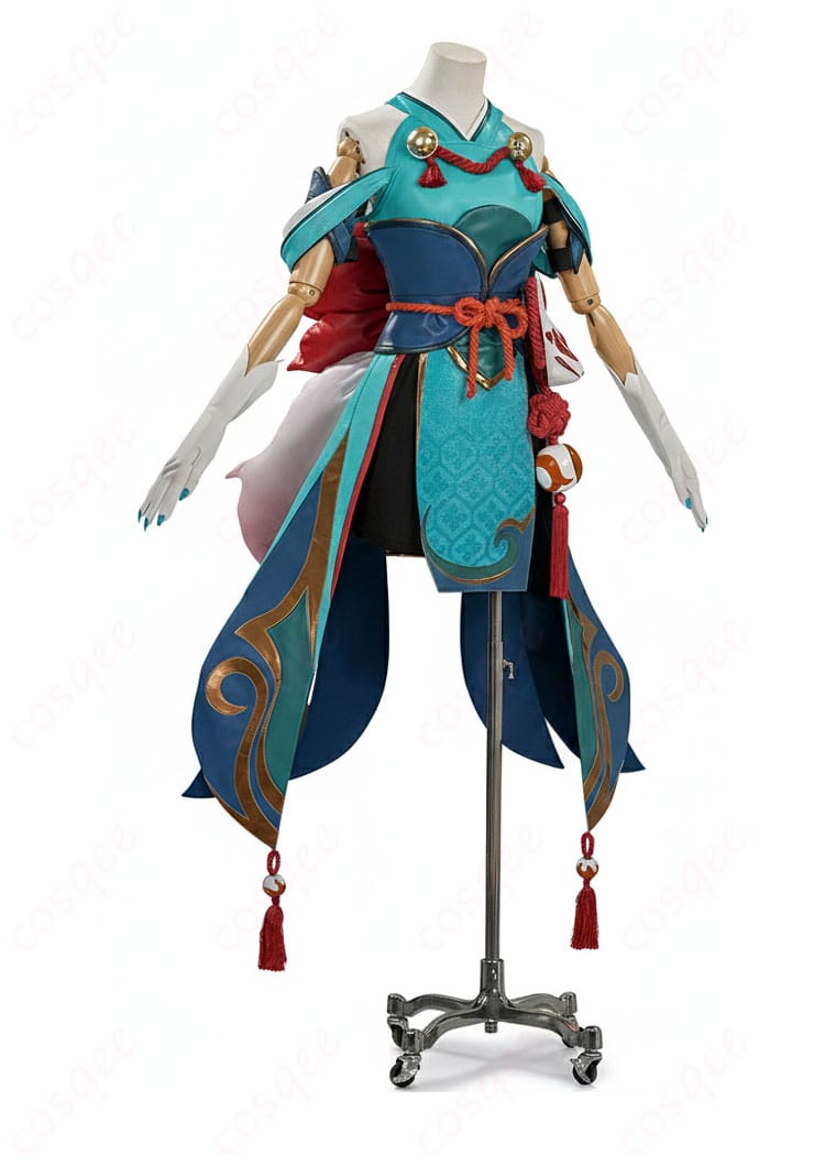 キリコ 稲荷の神コスプレ衣装の側面。コルセットベルトと紐飾りのラインが分かる角度