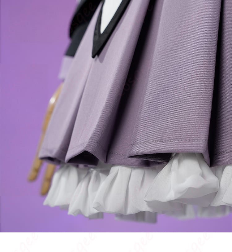 暁美ほむら 魔法少女衣装のスカート裾ディテール、プリーツと縁取りの質感を示す接写