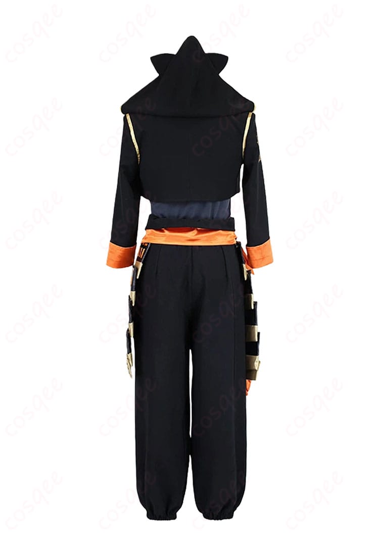 火車切広光 コスプレ衣装の背面。パーカーのフード形状と猫耳のシルエット、背中の落ち感を確認できる画像