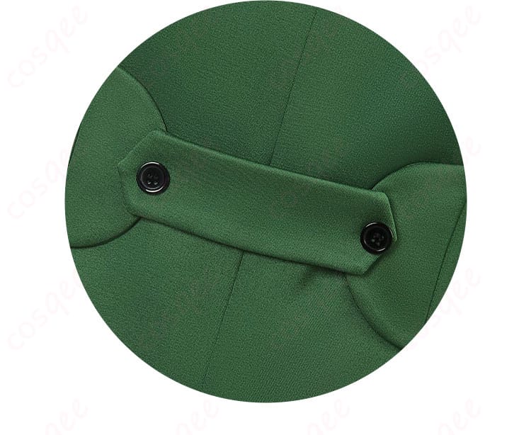 エスカノール コスプレ衣装の上衣背面装飾。ベストの切り替え線とステッチをディテールアップで表示。