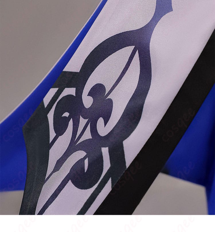 ダリア（コンスタンス）コスプレの裾（衣摆）装飾。揺れ感とシルエットが伝わる画像