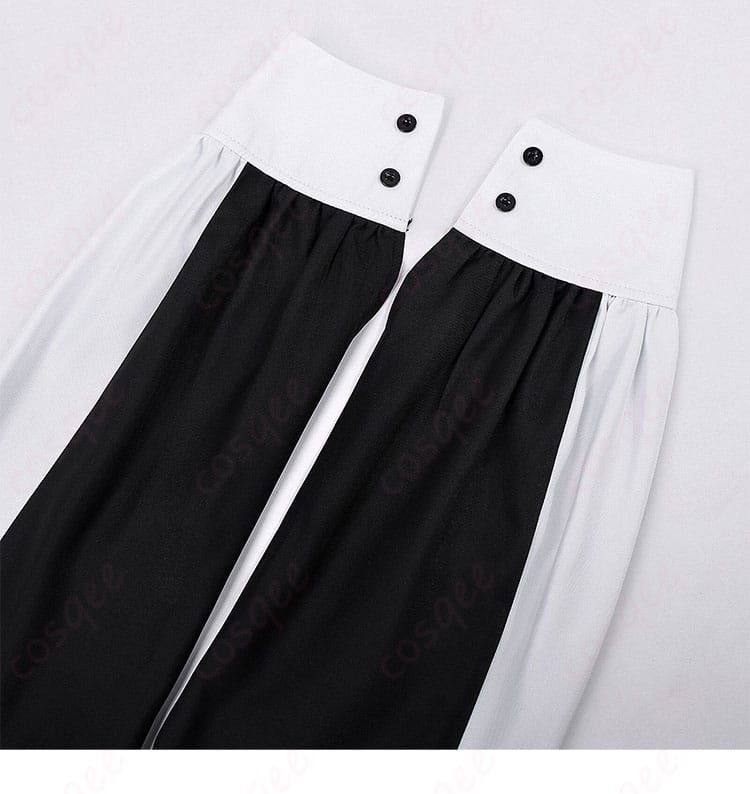 幽鬼 メイド服コスプレの袖口ディテール。カフスの切替と装飾を細部まで再現。