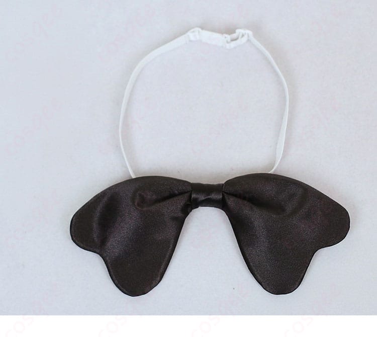 グリ コスプレ衣装の黒色リボン単体アップ。コーデ全体の要となるパーツ形状。