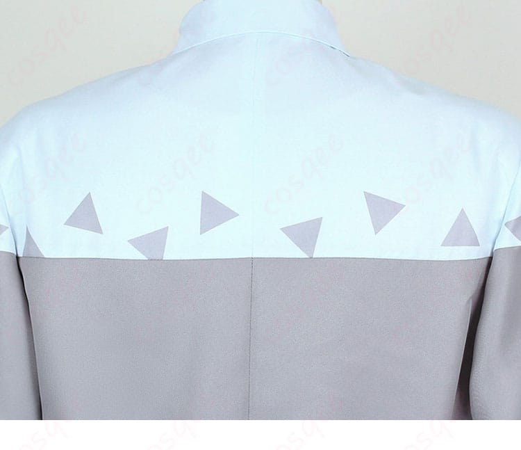 グリ コスプレ衣装の背面肩装飾ディテール。さりげない装飾で完成度を高めた仕上げ。