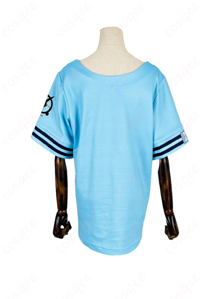 ホロライブ 水宮枢 Tシャツ私服コスプレ 背面。背中のラインと着丈感、後ろ姿の印象を確認できる画像