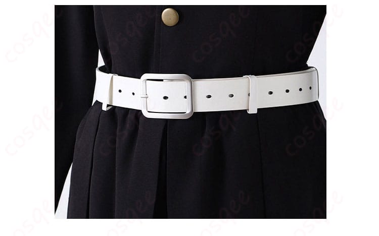 伊黒小芭内コスプレ 腰部ベルトの細部。留めやすさと実用性を確認できるクローズアップ