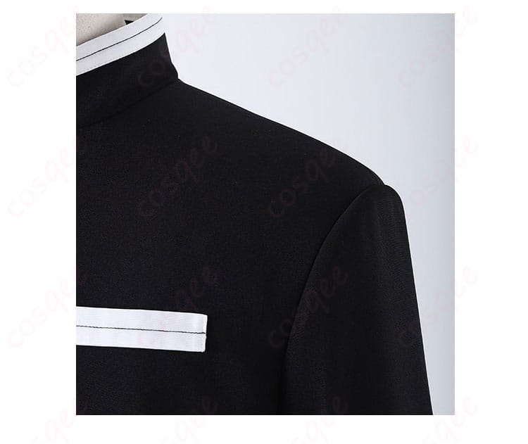 伊黒小芭内コスプレ 肩周りの装飾ディテール。縫製と形状の再現度を示す画像