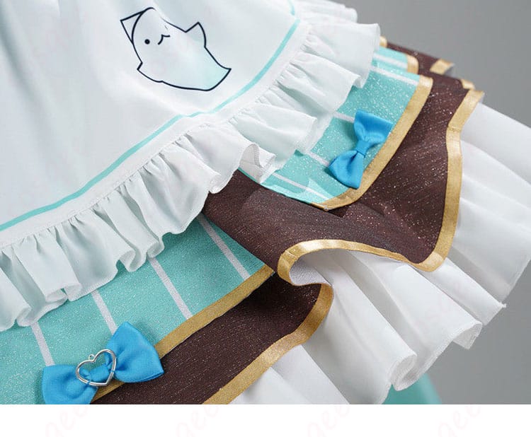 ミント・ファントーム メイド服の裾デザイン。フリルの重なりが軽やかに揺れ、動きのある撮影でも印象的。