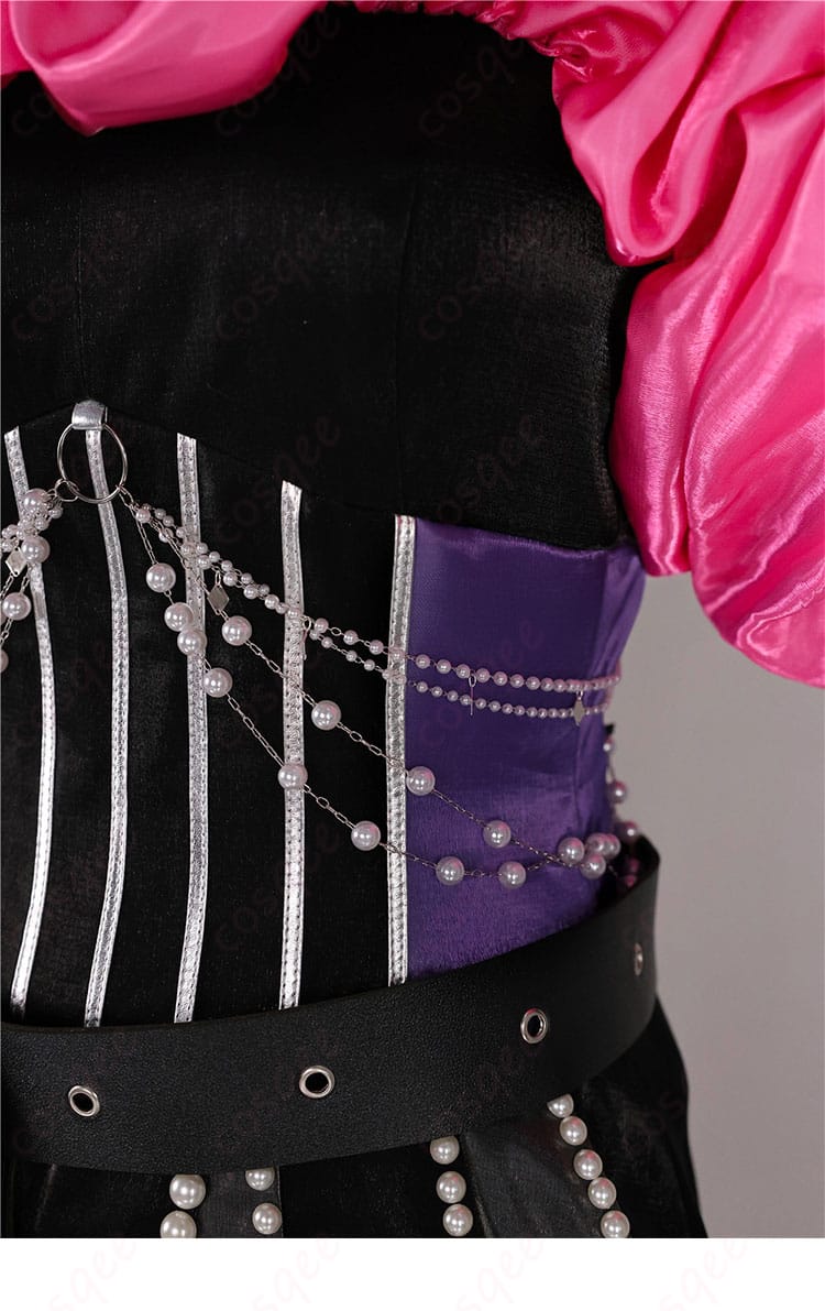 ホロライブ 綺々羅々ヴィヴィ ステージ衣装2025 ウエストアクセサリー詳細。コーデのアクセントとなるチャーム表現。