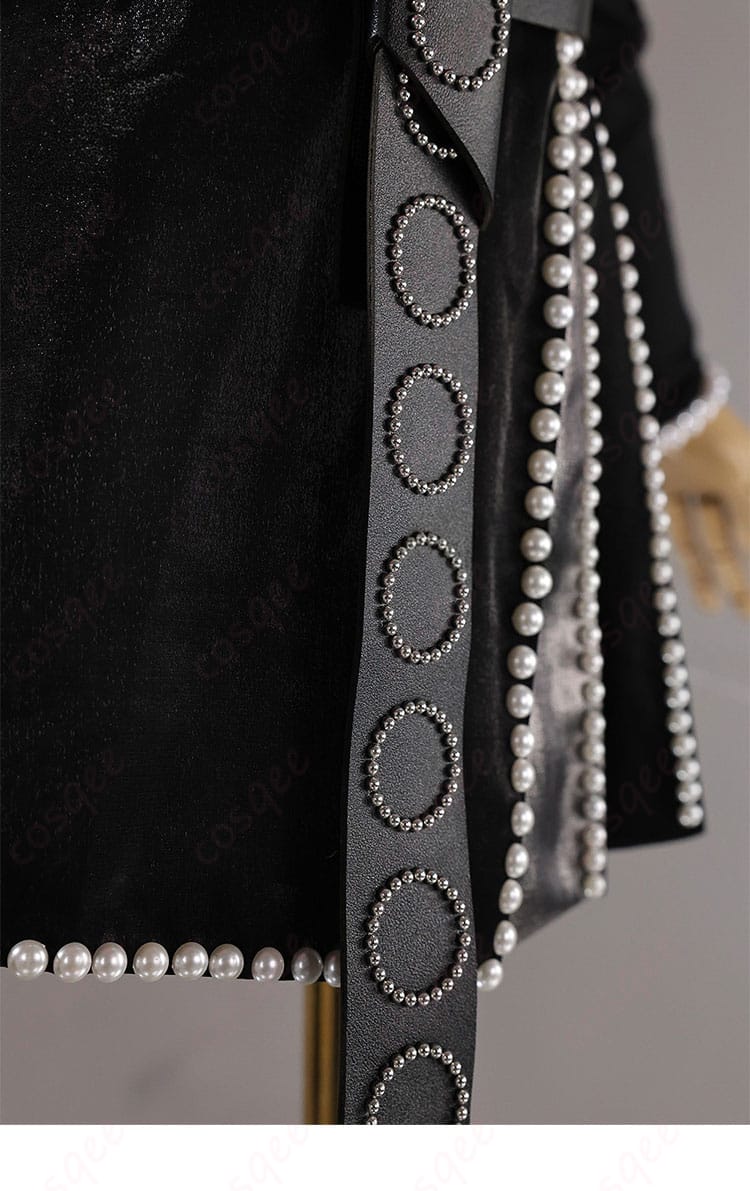 ホロライブ 綺々羅々ヴィヴィ ステージ衣装2025 スカート裾デザイン。ライブシーンを意識したヘムラインの表情。