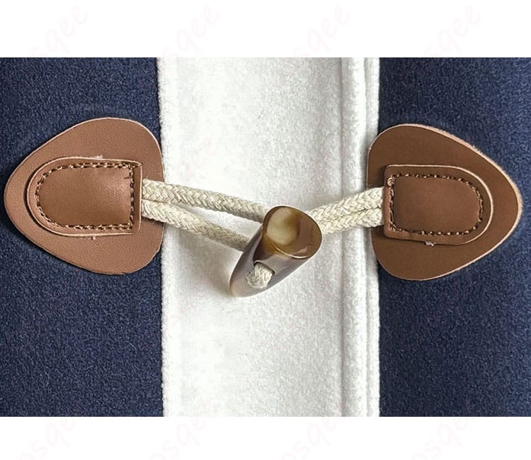 ユキノビジン 勝負服コートのボタン装飾。質感と配置の再現度が伝わるディテールアップ。