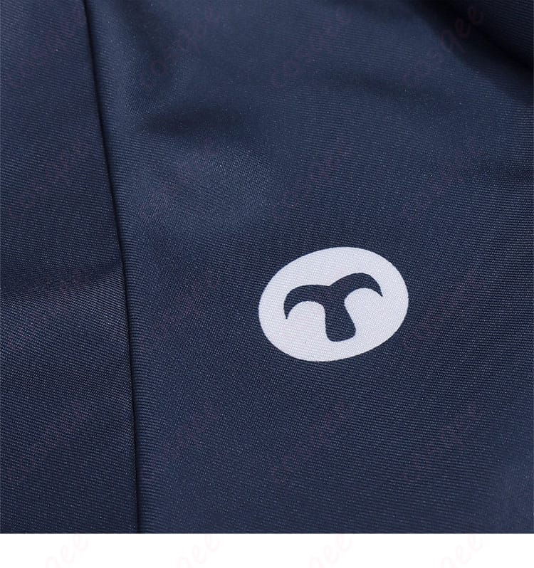 模様デザインのアップ。作品世界観を反映した柄を高精度で再現し、色の境界もくっきり。