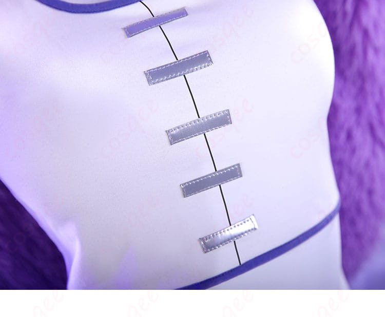 ニコ・ロビン エルバフ編コスプレ 襟元ディテール。作品イメージに沿った装飾と縫製の仕上がりを強調。