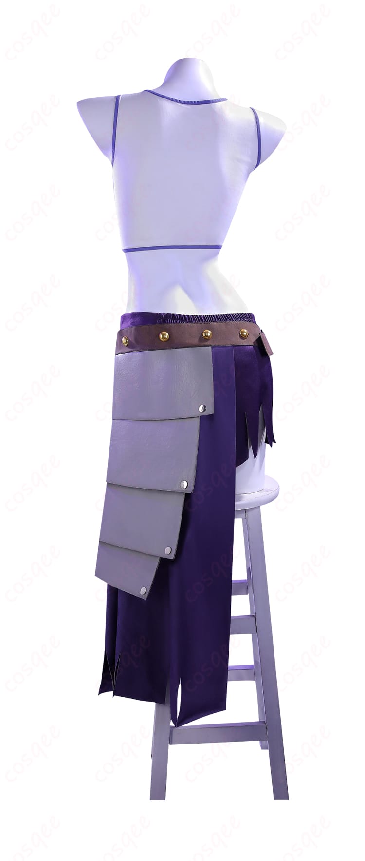 ONE PIECE ニコ・ロビン エルバフ編コスプレ 背面。後ろ姿まで整えたライン取りとドレープ感を詳細に表現。