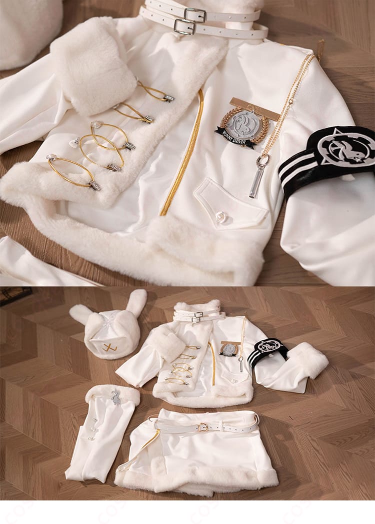 セット内容の一覧。トップス、ショートパンツ、帽子、靴下、飾り物の5点が並んだ内容確認画像。