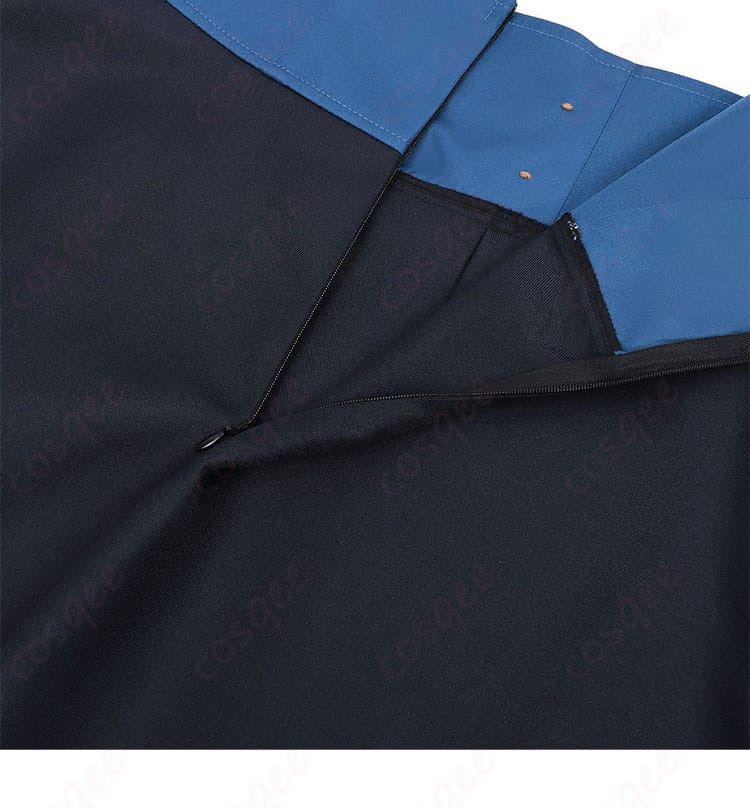 スカート背面ファスナーのクローズアップ。素早い着脱と整った背面ラインを実現。