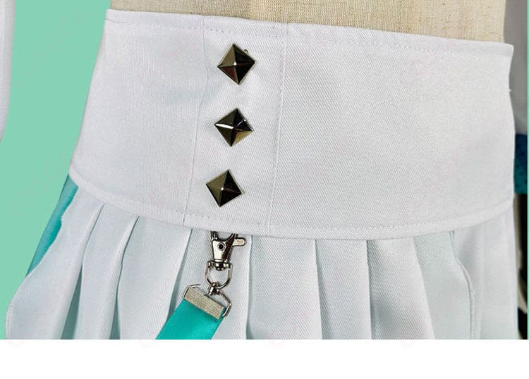 浅倉 透『つづく、』衣装のスカートウエスト装飾ディテール。ギャザーと縁処理を拡大。