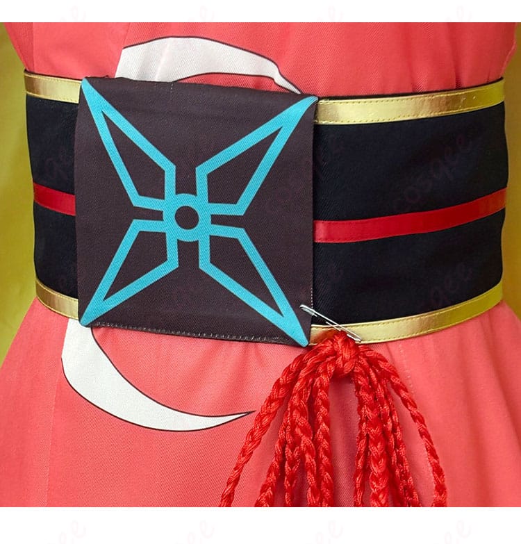 コルセットベルトと腰飾りの装飾ディテール。和風意匠のパーツ配置と質感を拡大で示す。