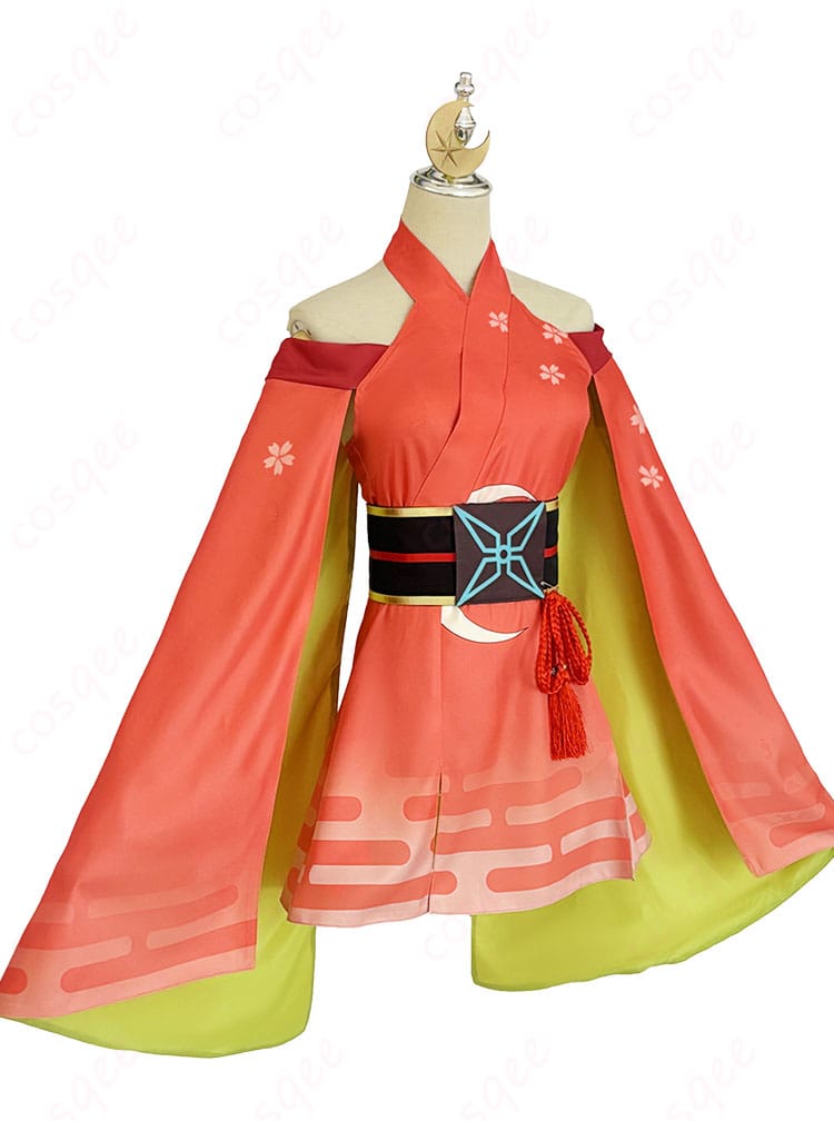 かぐや姫モチーフ衣装の側面カット。コルセットベルトによるウエストラインとスカートの落ち感を強調。