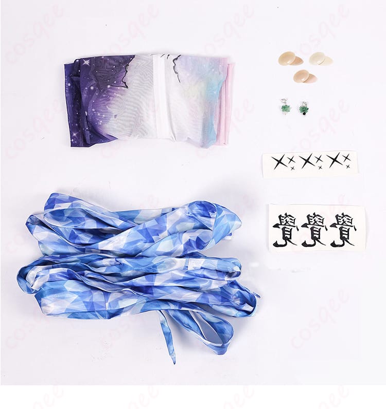 小物装着の手順イメージ。耳飾りと飾り物の装着位置が分かる説明カット