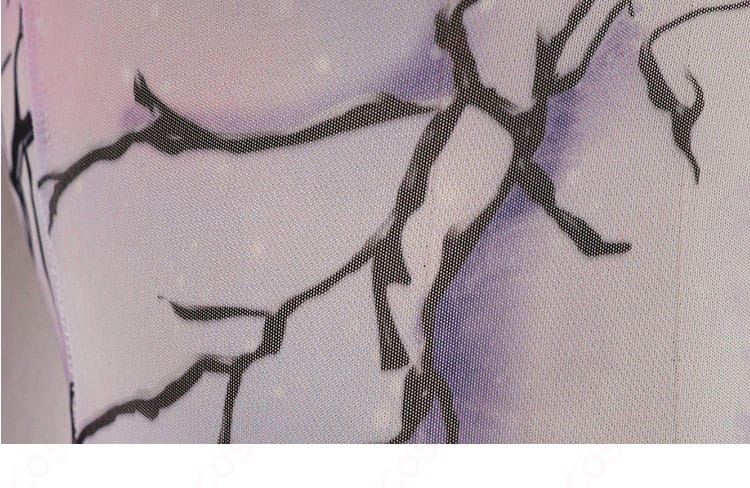 レオタード生地感の接写。表面の発色と縁の仕上げが分かるテクスチャショット