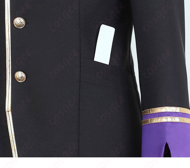 袖の装飾モチーフのクローズアップ。写真映えする質感が伝わる構図。