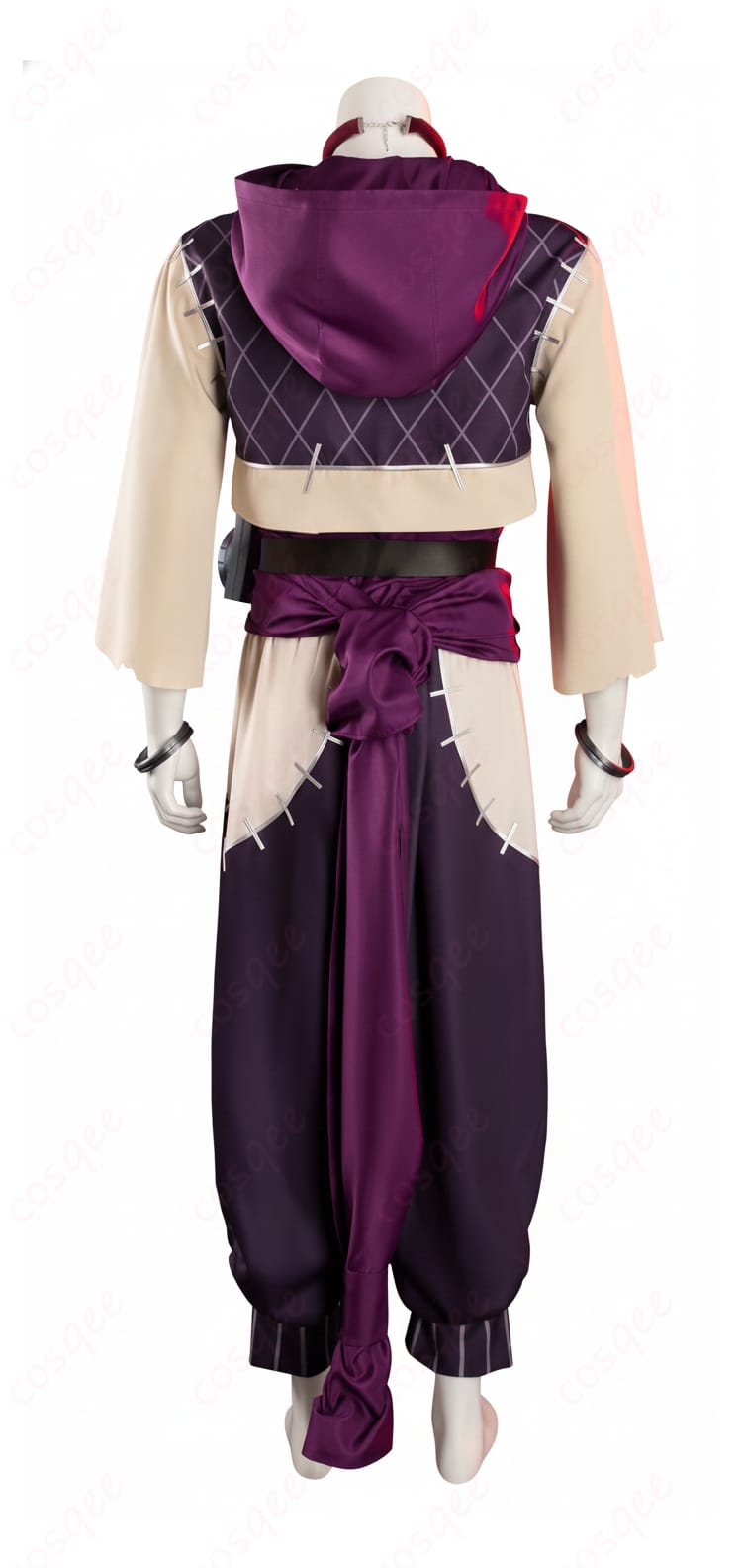 ガチアクタ ジャバー・ウォンガー コスプレ衣装の背面。コートの落ち感と背面ラインが分かるカット。