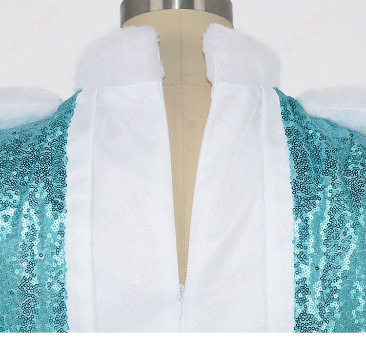 背面ファスナー部分の詳細（開閉仕様のアップ）