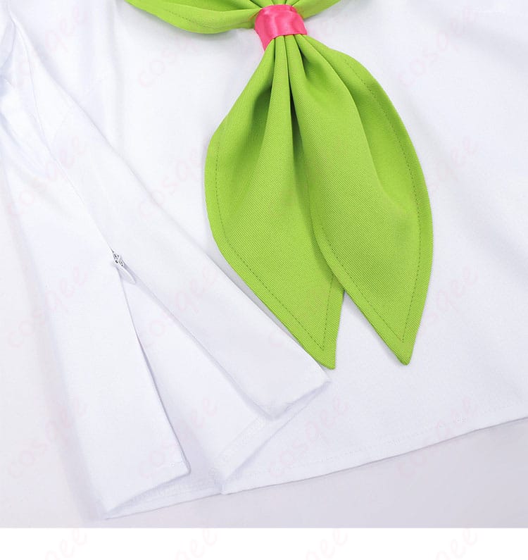 鈴木みゆ 制服コスプレ ネクタイ装飾のアップ