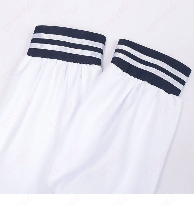 鈴木みゆ 制服コスプレ 袖口装飾ディテールのアップ