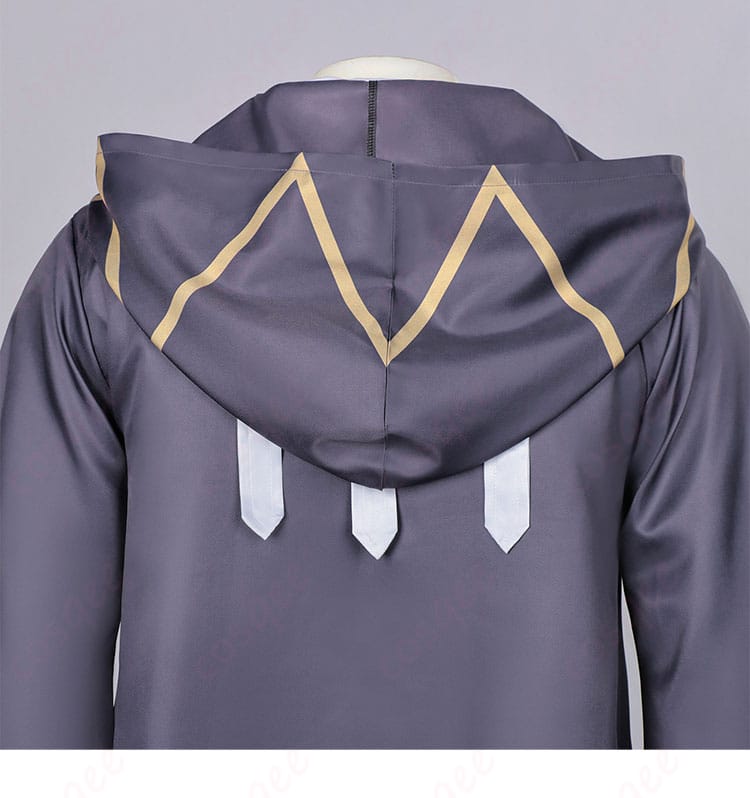 シャツのポケット周りディテール。シンプルで丈夫な作りを示す縫製処理。