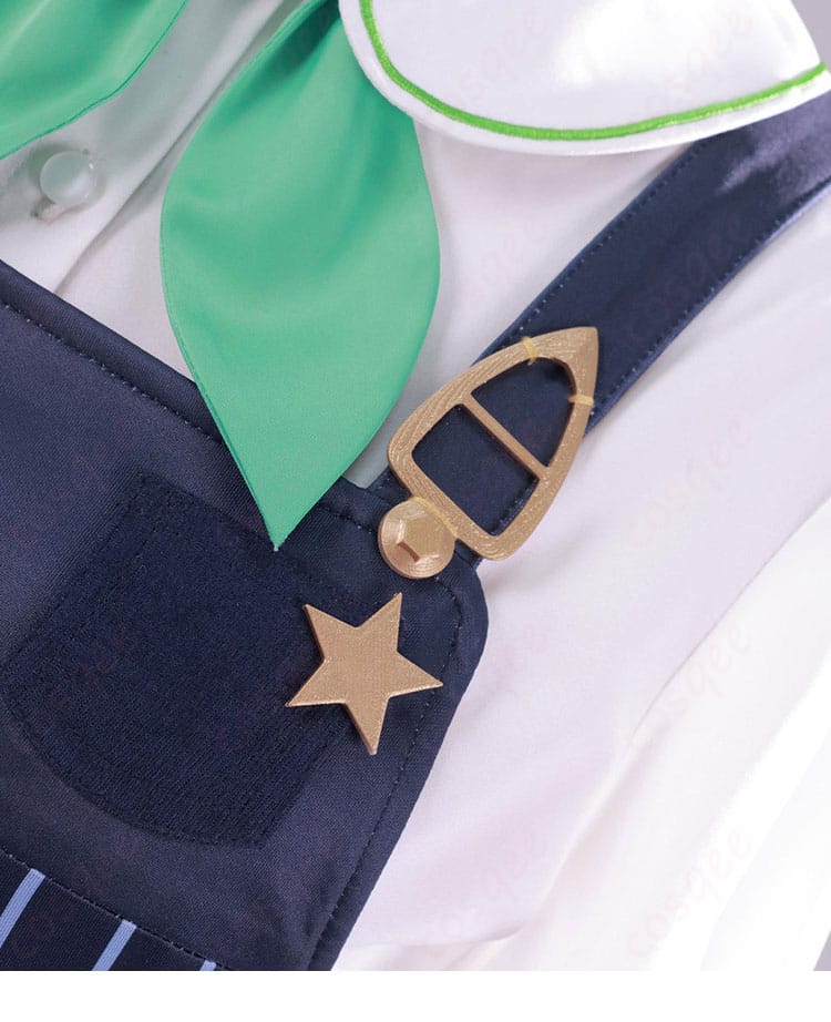 ショルダーストラップ装飾のアップ。金具と縫い止め