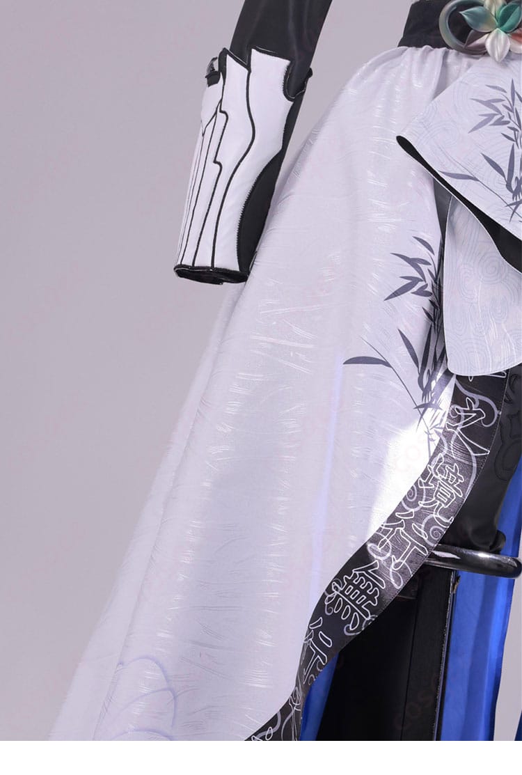 下裾の装飾意匠とレイヤードの見え方