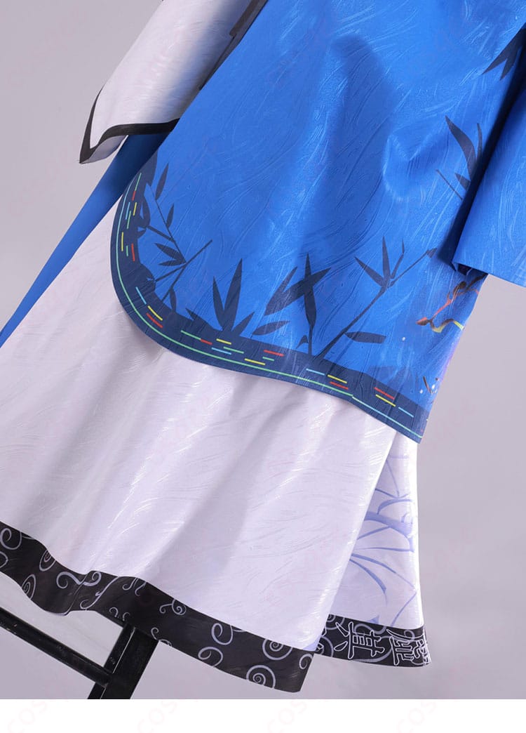 裾まわりの模様とパイピング装飾ディテール