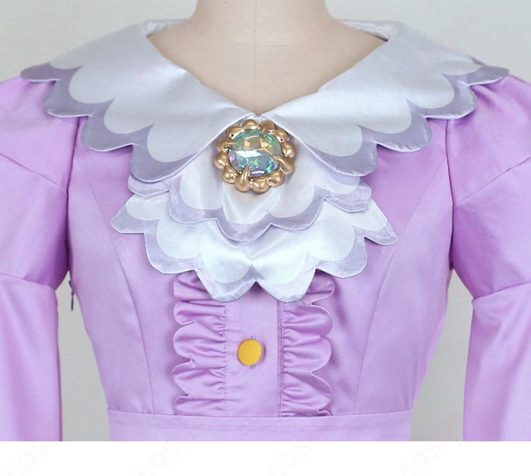 ユカリ衣装の襟元装飾ディテール。上品な縁取りとステッチ