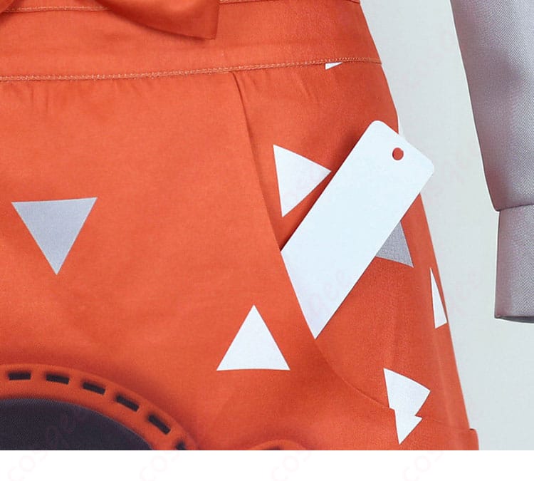 ポケットの装飾ディテール。実用的なサイズと縁取りの意匠