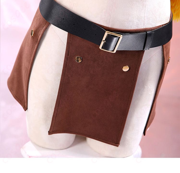 スカートとベルト周りの装飾ディテール