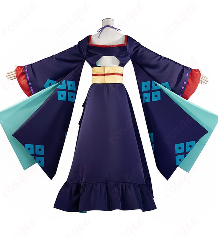 背面装飾のアップ。背中の開きとリボン・腰帯の立体感