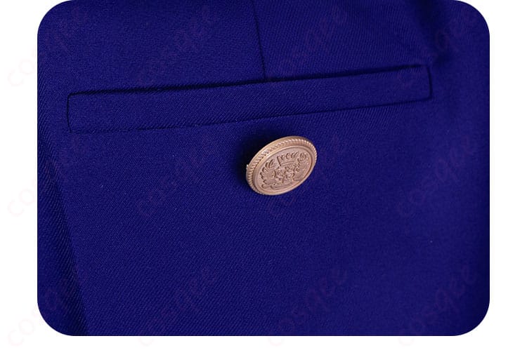 コートとベストのボタン近接。ボタンの意匠と縫製、ホールの仕上げを確認。