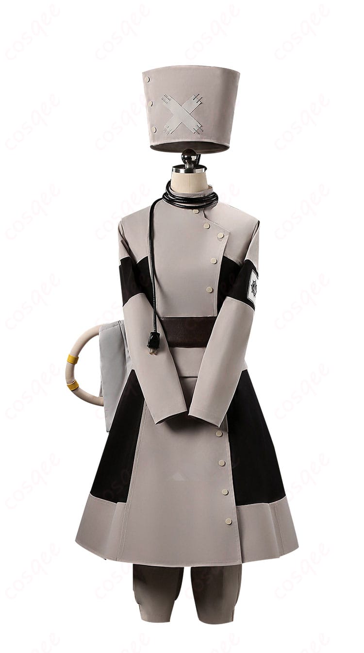 エイシア・スティルザ衣装の正面。ハリのあるトレンチ生地と整ったシルエットが分かるフロントビュー。