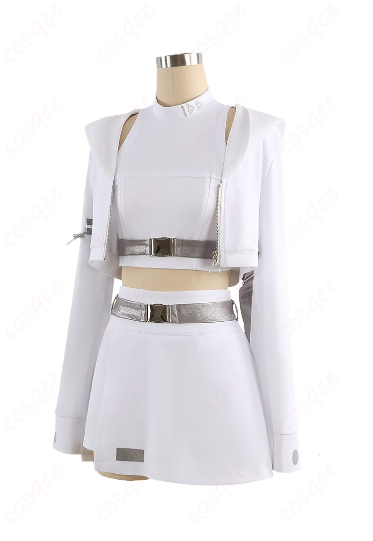 アクセラレイト衣装の左側面。袖と身頃の切り替えライン、裾のバランスを確認できる画像