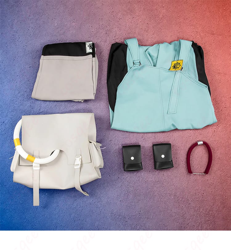 セット内容の一覧画像。トップス、サロペット、リュック、レッグポーチ×2、チョーカーの同梱物。