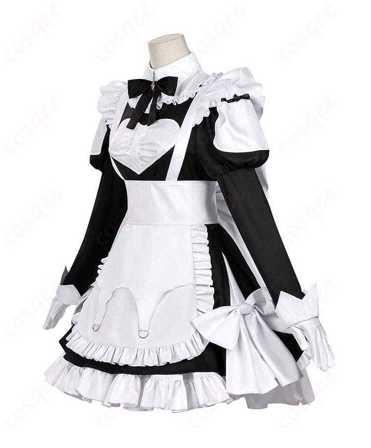 桃乃 メイド衣装の側面図。ウエストラインとスカートの広がりを立体的に表現