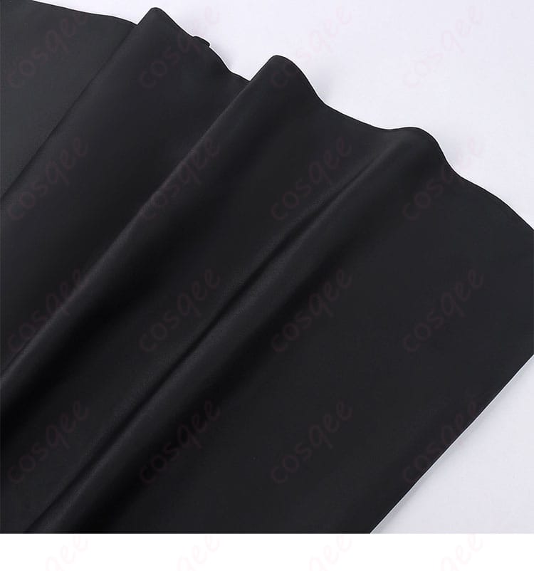 スカート裾のトリムとヘム仕上げディテール。撮影映えするコントラスト