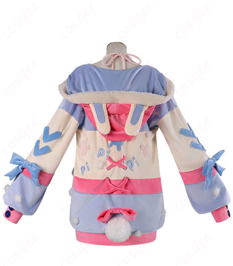 ピップキン・ピッパ衣装の背面。フードや尾飾りの配置