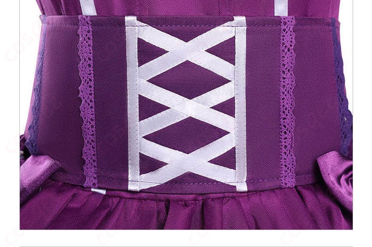 ウエストのコルセットベルト装飾と質感ディテール