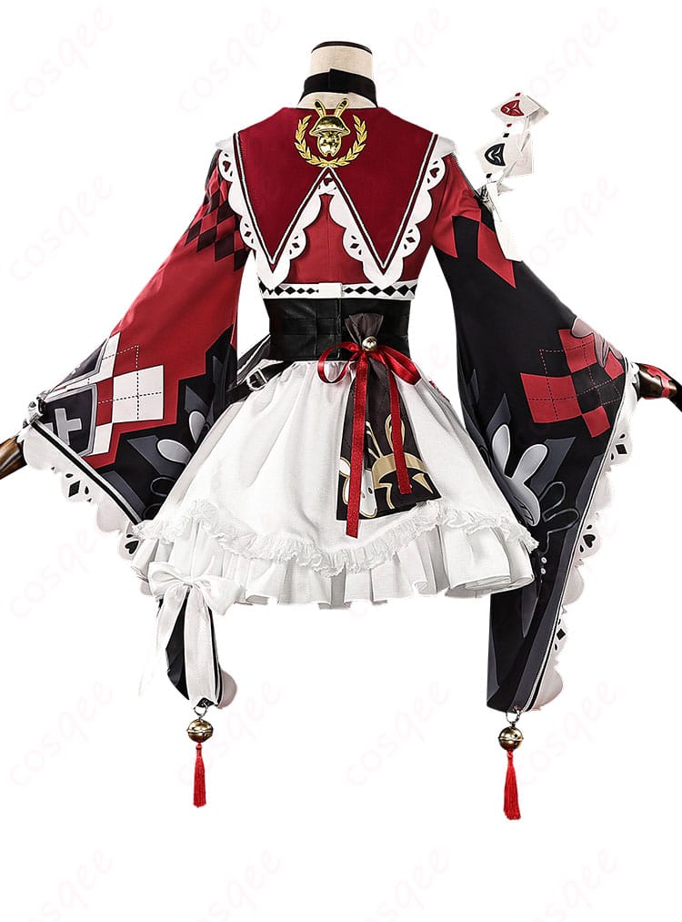 花火コスプレ衣装の背面全体。ケープ風肩飾りとスカートの後ろシルエットが分かるカット。