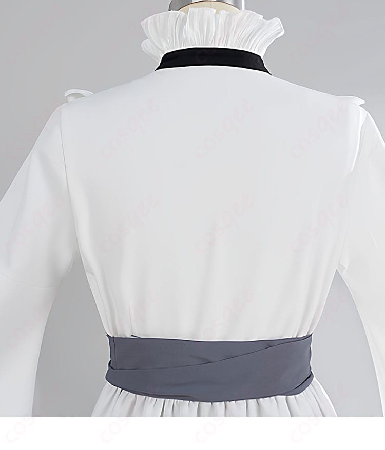 氷上メルル 囚人番号670 シスター衣装の胸元〜襟元ディテール。端正なカッティングと縫製の整いを捉えたショット