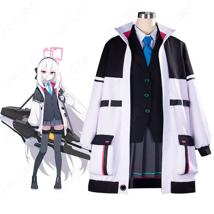 ブルーアーカイブ ケイ 制服コスプレを着用したモデルの全身イメージ