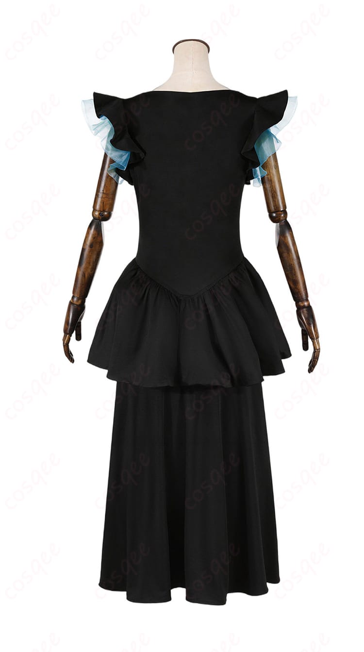 黒川あかね 劇団ララライ衣装の背面。開閉部の配置と着脱のしやすさが分かるディテール